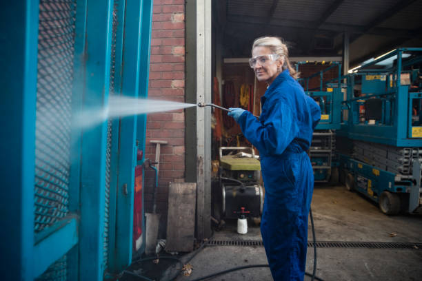 Best Roof Pressure Washing  in Melville, NY